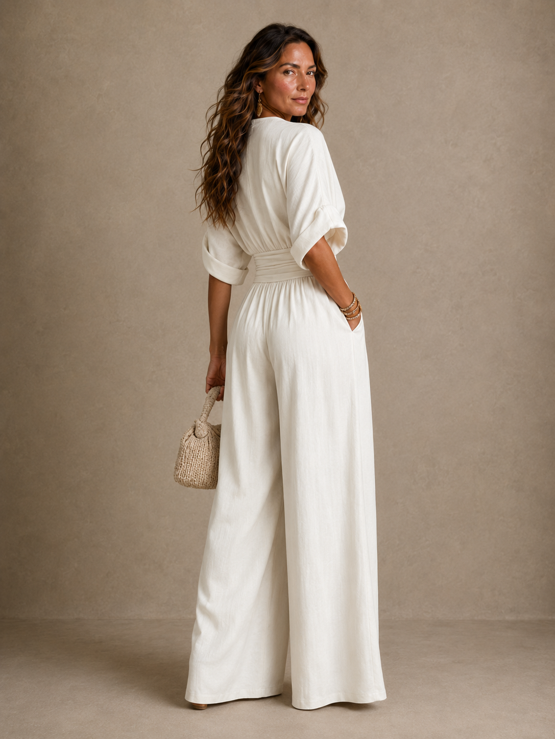 Daniela - Mono elegante de escote en V y pierna ancha