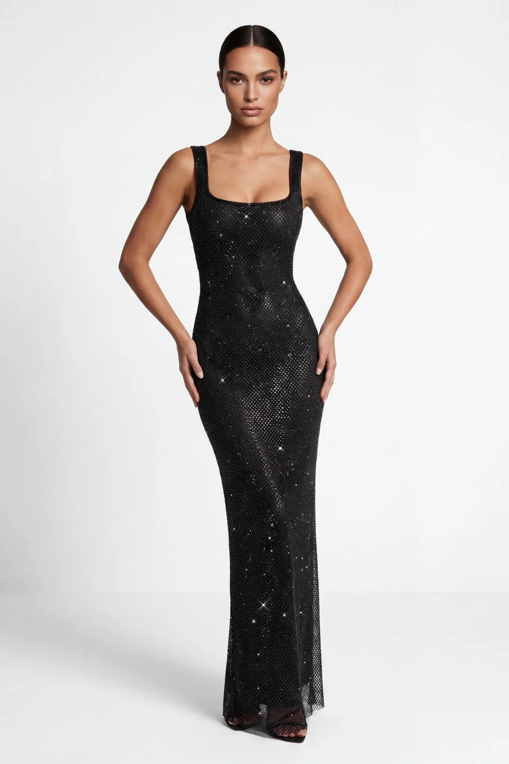 Elara — Vestido Maxi con Brillo y Cristales
